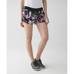 Lululemon Hotty Hot Short (Long) Pop Cut Boom Juice Multi Size 4 EUC